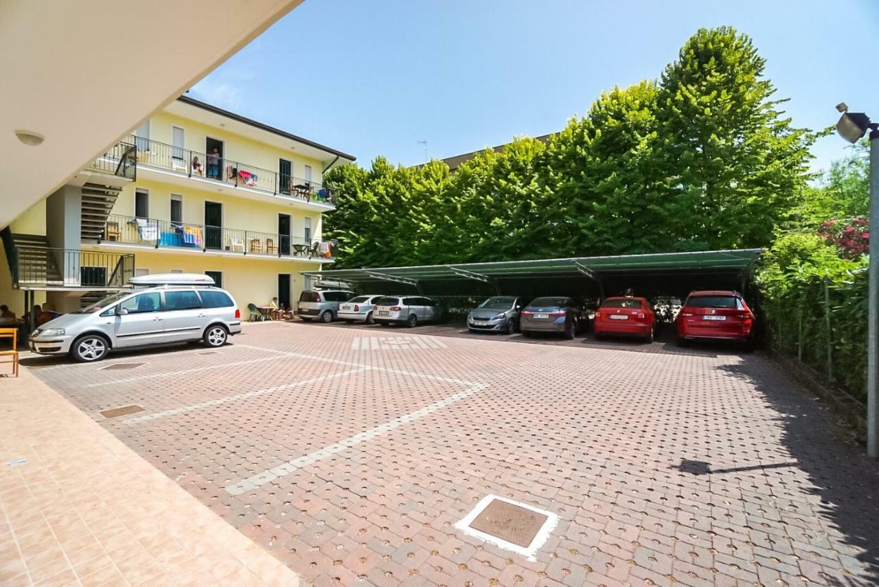 Condominio Brionetta Bibione Bagian luar foto